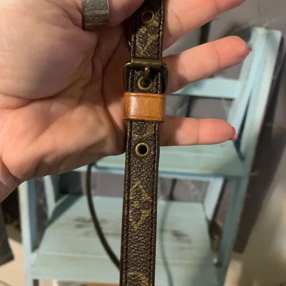 Louis Vuitton vintage Monogram Pochette Marly Bandouliere - Picture 16 of 16